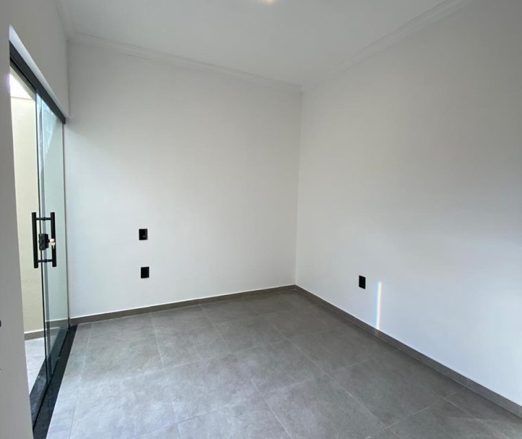 WhatsApp Image 2025-11-11 at 13.35.57 (1)