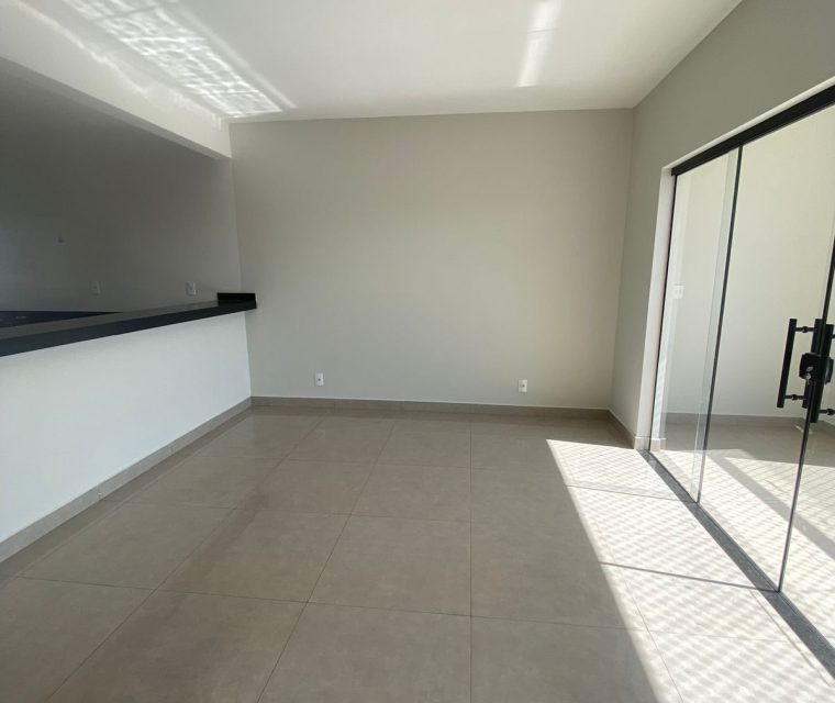 WhatsApp Image 2025-12-08 at 16.06.31 (2)